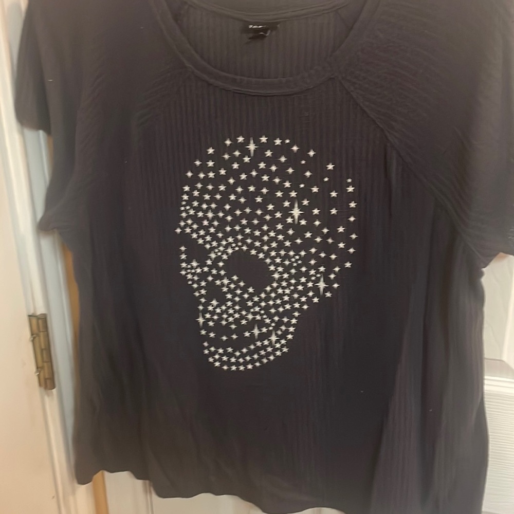 Torrid skull waffle shirt